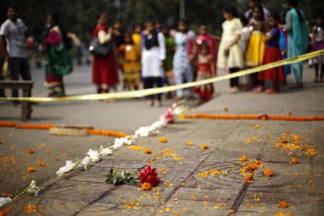 Μπανγκλαντές: Σφαγίασαν με ματσέτα άθεο Αμερικανό μπλόγκερ