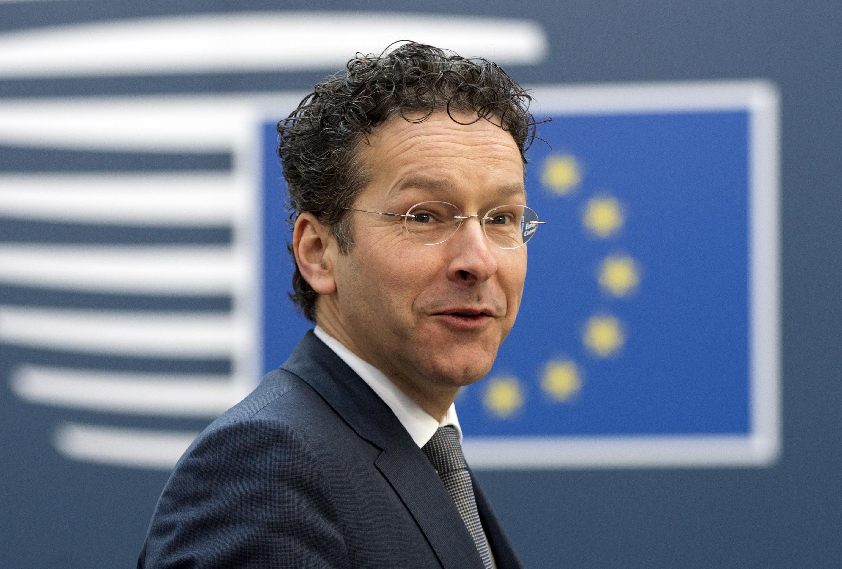 Βρυξέλλες: Η Ευρωζώνη δεν συζητά τρίτο πακέτο διάσωσης για την Ελλάδα