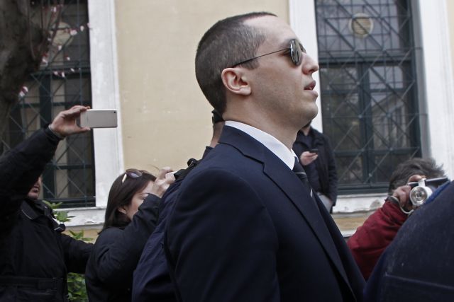 Ελεύθερος μετά την απολογία του ο Ηλ.Κασιδιάρης, αλλά επιστρέφει στη φυλακή