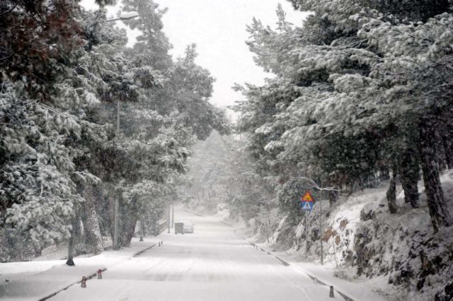 Χιόνια και χαμηλές θερμοκρασίες στη Δυτική Μακεδονία