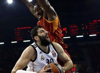 Περίπατος της Ρεάλ και νίκη θρίλερ της Μάλαγα