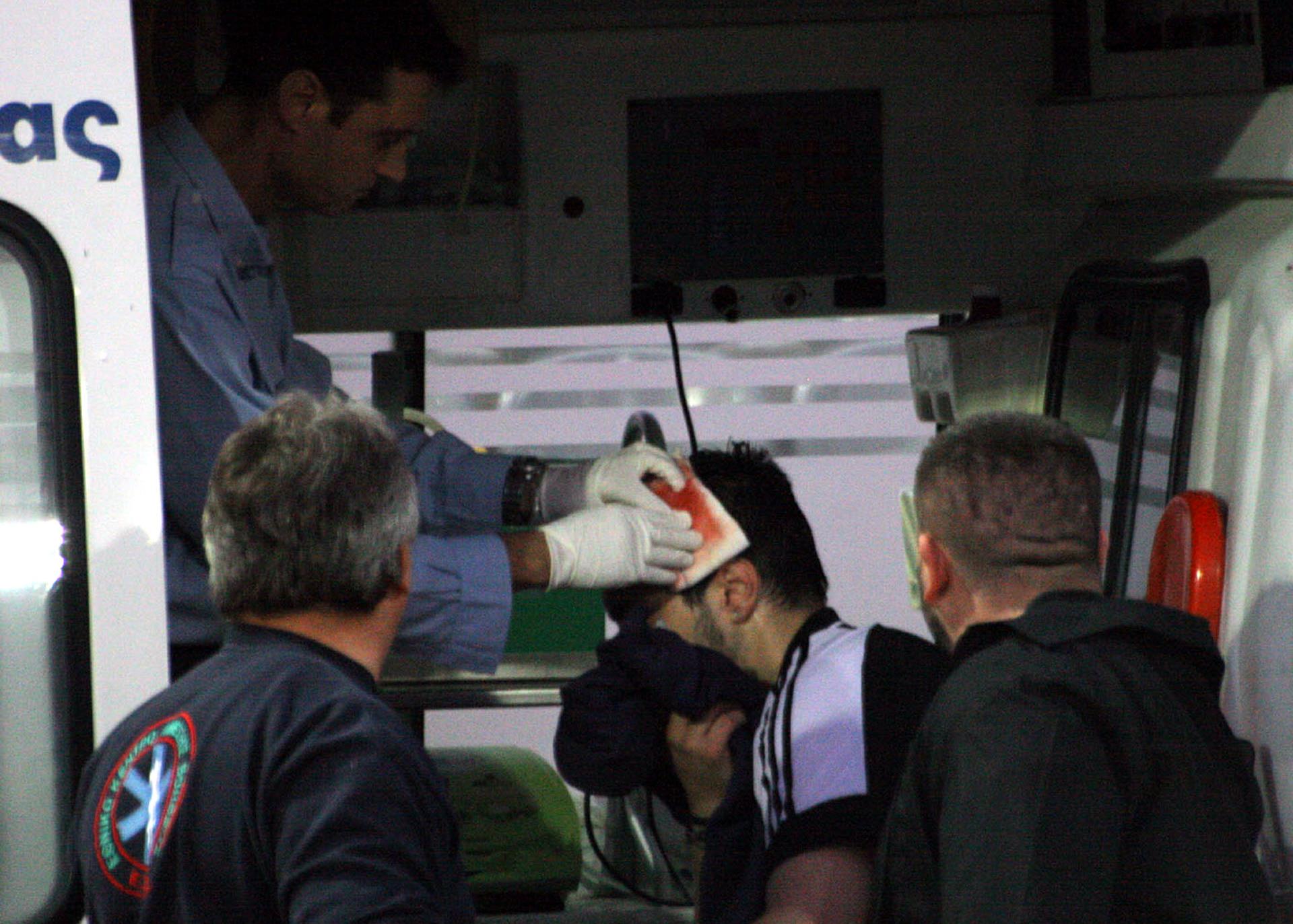 Συμπλοκές οπαδών στις Σέρρες με τουλάχιστον έναν σοβαρά τραυματία