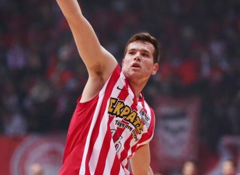 Χαμόγελα με Αγραβάνη, sold out με «Φενέρ»