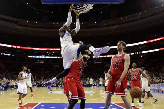 Πολύ καλός ο Αντετοκούνμπο, μέτριοι Κουφός και Καλάθης