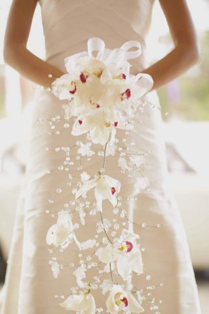 Οι ομορφότερες κρεμαστές ανθοδέσμες