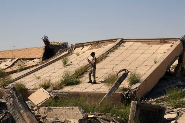 «Οχυρωμένοι» στο Τικρίτ οι τζιχαντιστές - τεράστιες ζημιές στον τάφο του Σαντάμ