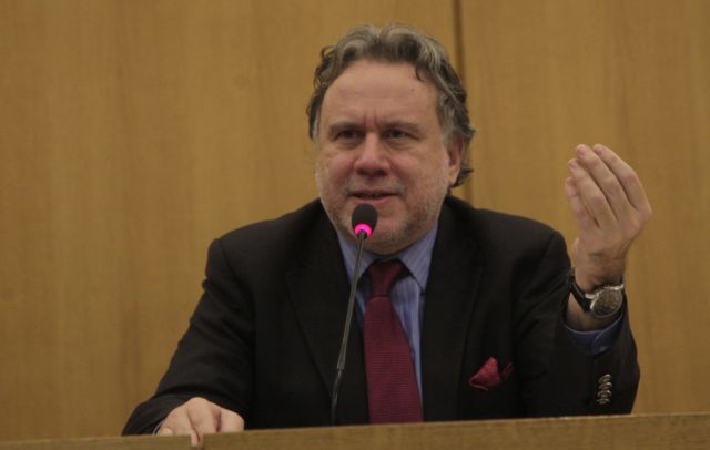 Ανοίγει ο δρόμος για την επιστροφή απολυμένων και διαθεσίμων στο Δημόσιο