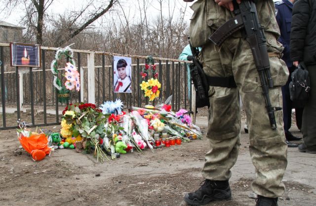 Τανκ στην Κονσταντίντοφκα της ανατολικής Ουκρανίας πλάκωσε 8χρονη