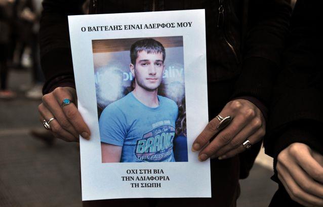 Βαριές κατηγορίες για τους υβριστές του Βαγγέλη στο Διαδίκτυο