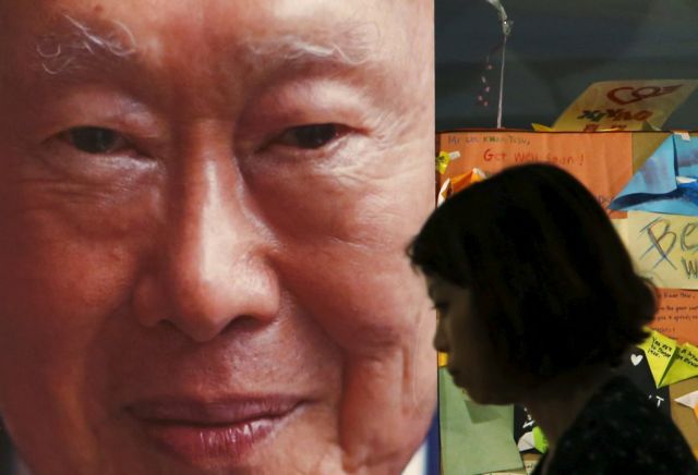 Πέθανε στα 91 του ο άνθρωπος που δημιούργησε τη σύγχρονη Σιγκαπούρη