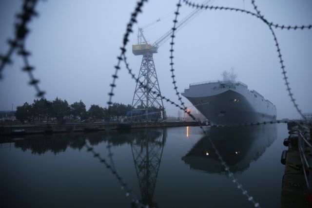 Tα ρωσικά ναυπηγεία δεν θεωρούν «φοβερά δύσκολο» να φτιάξουν Mistral