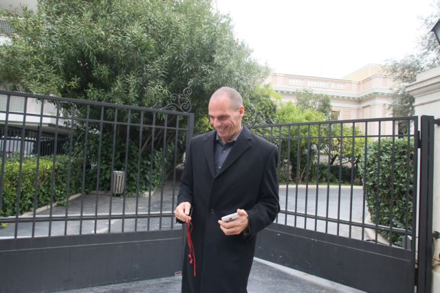 Βαρουφάκης: «Να είστε μαζί μας και μετά τη ρήξη»