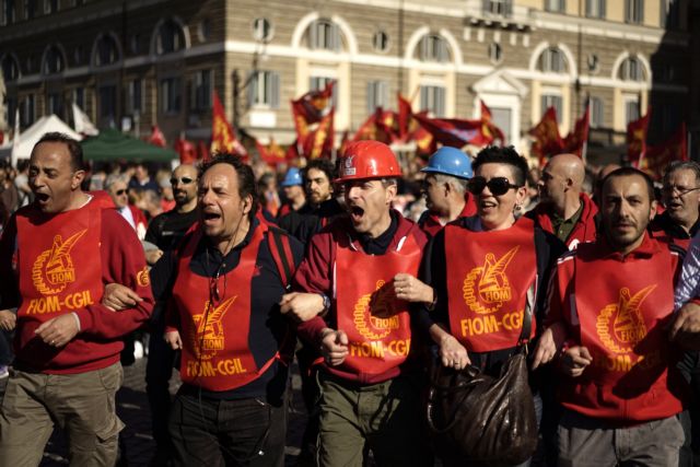 Δεκάδες χιλιάδες στους δρόμους της Ρώμης κατά των αλλαγών στα εργασιακά