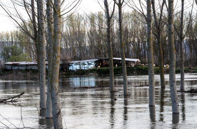 Πληγές μετρούν οι Σέρρες που παραμένουν στο έλεος των πλημμυρών