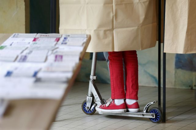 Συμμαχία Μπερλουσκόνι και ξενοφοβικής Λέγκας του Βορρά για τις περιφερειακές