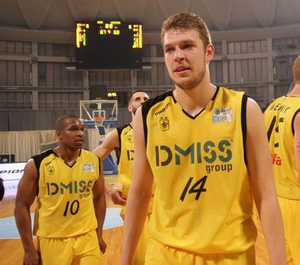 H Μπαρτσελόνα καλοβλέπει τον Βεζένκοφ