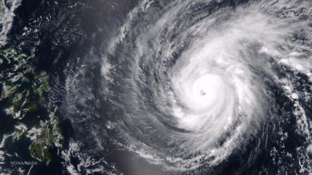 Φιλιππίνες: Χιλιάδες εγκαταλείπουν τα σπίτια τους εξαιτίας του τυφώνα Μέισακ