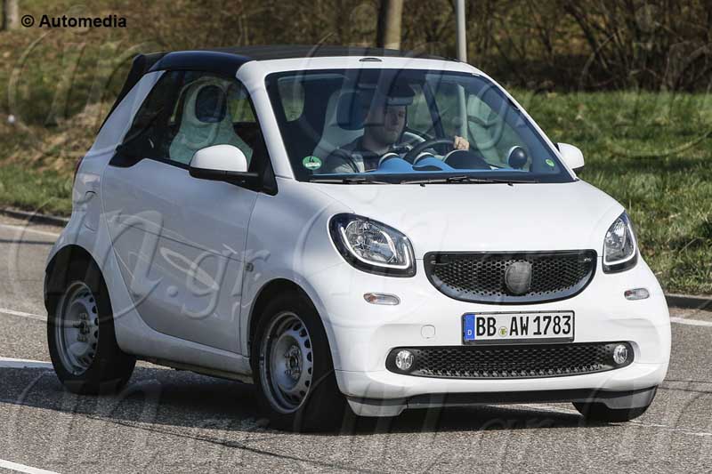 smart fortwo cabrio 2016: Εξωστρεφής αστός