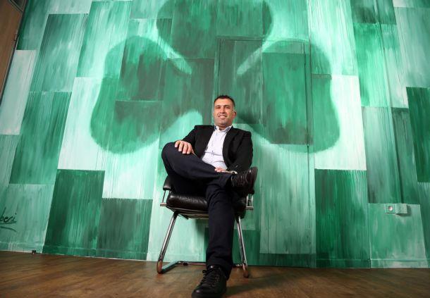 Και επίσημα έως το 2018 στον πάγκο του Παναθηναϊκού ο Αναστασίου