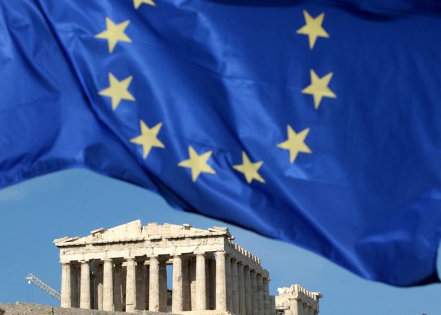 ΙΟΒΕ: Αποχώρηση από την ευρωζώνη θα είχε δραματικές συνέπειες για τη χώρα