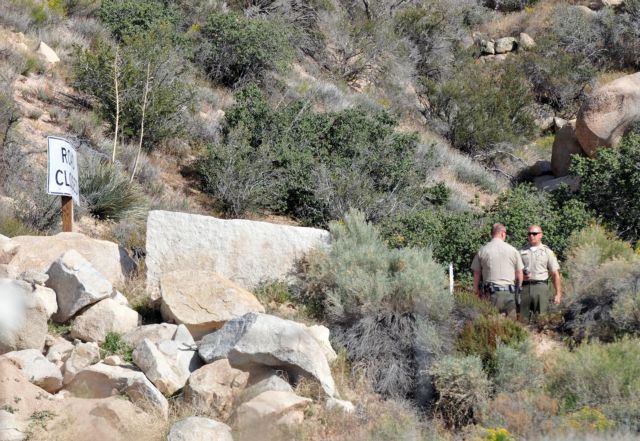 Καλιφόρνια: Οργή μετά από βίντεο με 10 αστυνομικούς να ξυλοκοπούν συλληφθέντα