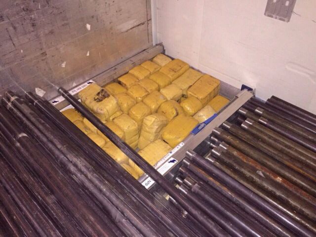 Εκατοντάδες κιλά ηρωίνης βρέθηκαν σε φορτηγό στην Πάτρα