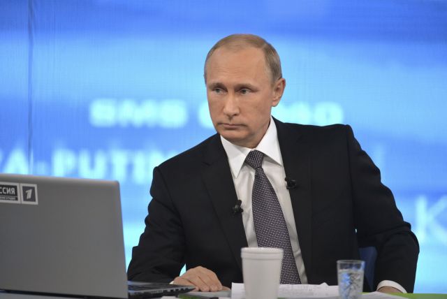 Πούτιν: «Αντέξαμε το πλήγμα των κυρώσεων της Δύσης»