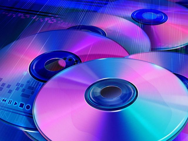 Για πρώτη φορά, η διαδικτυακή μουσική ξεπερνά σε έσοδα τα CD