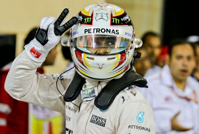 GP Μπαχρέιν 2015: Poleman o L. Hamilton, «σφήνα» ανάμεσα στις δύο Mercedes o S. Vettel