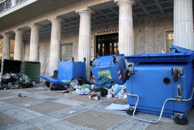 Στη Δυτική Ελλάδα θα μεταφέρονται προσωρινά τα σκουπίδια του Πύργου