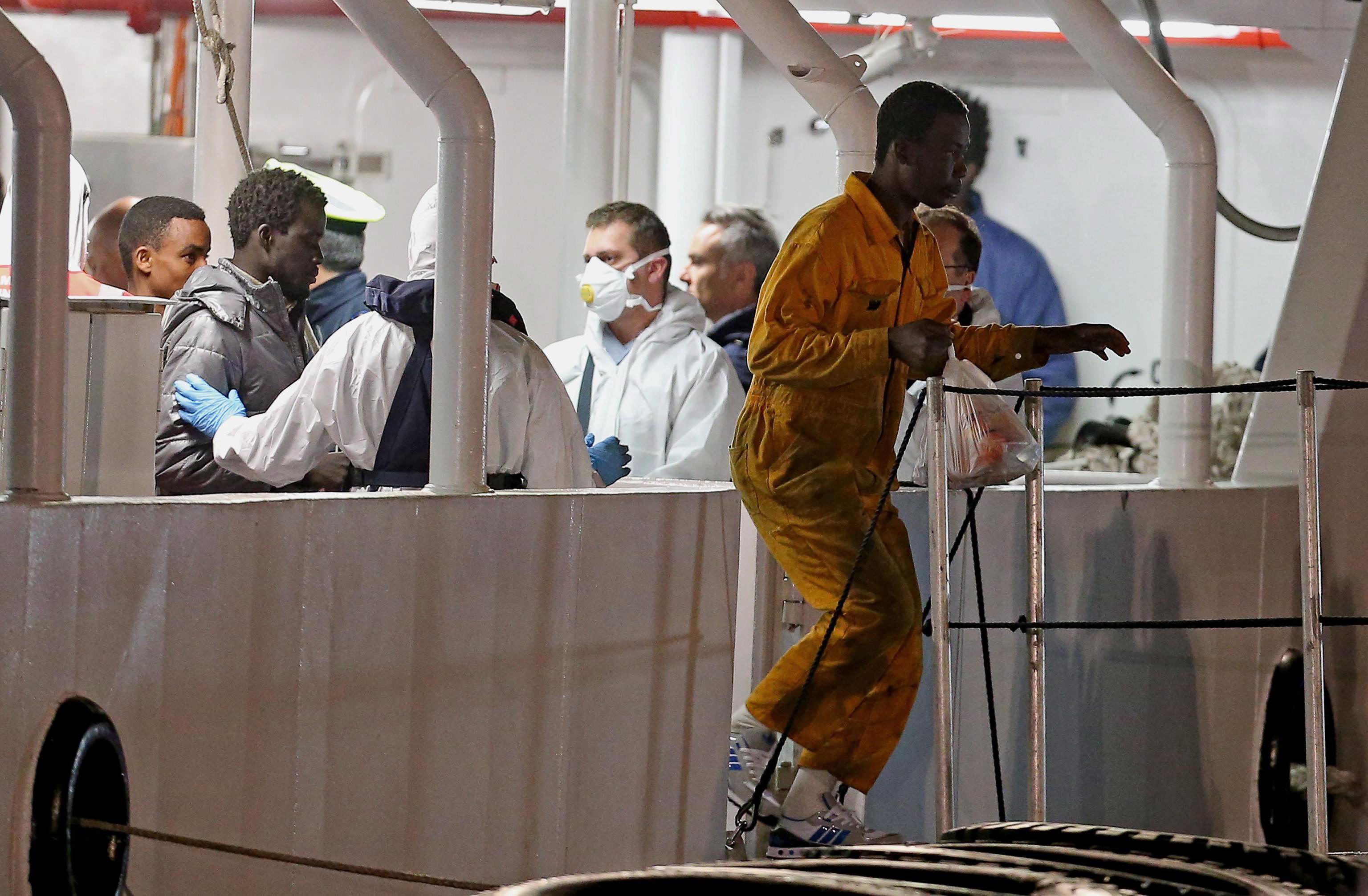Σικελία: Συνελήφθη ο καπετάνιος-διακινητής, για 800 νεκρούς μιλά ο ΟΗΕ