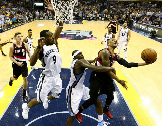 Στην παράταση το 1-1 για τους Σπερς, εκαναν το 2-0 οι Γκρίζλις