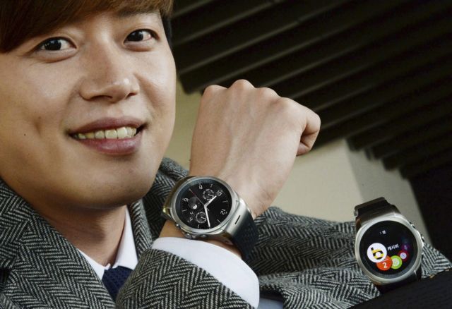 Ξεκινά η διάθεση του στρογγυλού «έξυπνου» ρολογιού της LG, LG Watch Urbane