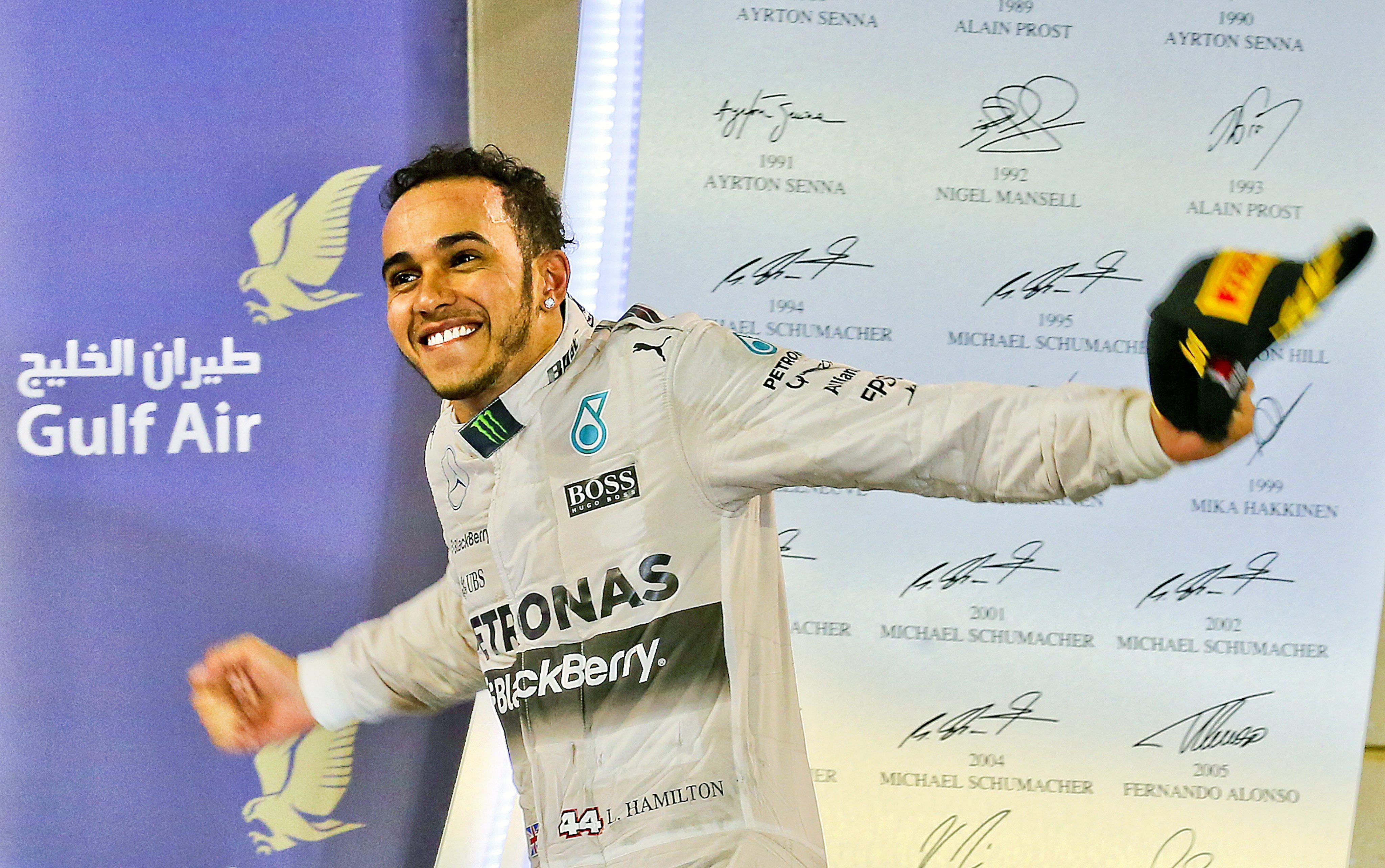 N. Lauda: Στη Mercedes για τα επόμενα τρία χρόνια ο Hamilton