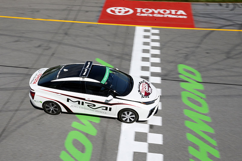 To υδρογονοκίνητο Toyota Mirai στις υπηρεσίες του NASCAR
