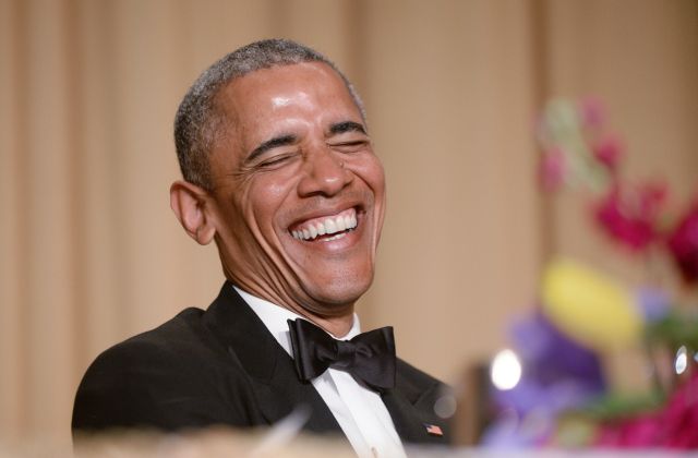 Χιούμορ και «καρφιά» Ομπάμα: «Έκλεισαν» τον Νετανιάχου για την κηδεία μου...