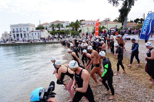 Περισσότεροι από 3.000 επισκέπτες στις Σπέτσες για το Spetsathlon