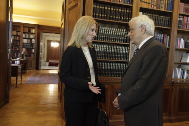 Ο ρόλος της Περιφέρειας στο επίκεντρο της συνάντησης Παυλόπουλου-Δούρου