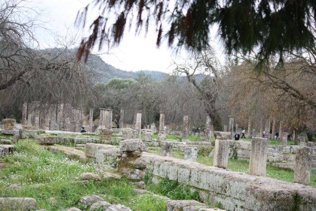 Αρχαία Ολυμπία: Στο φως άλλο ένα τμήμα της Ανατολικής Στοάς του Γυμνασίου