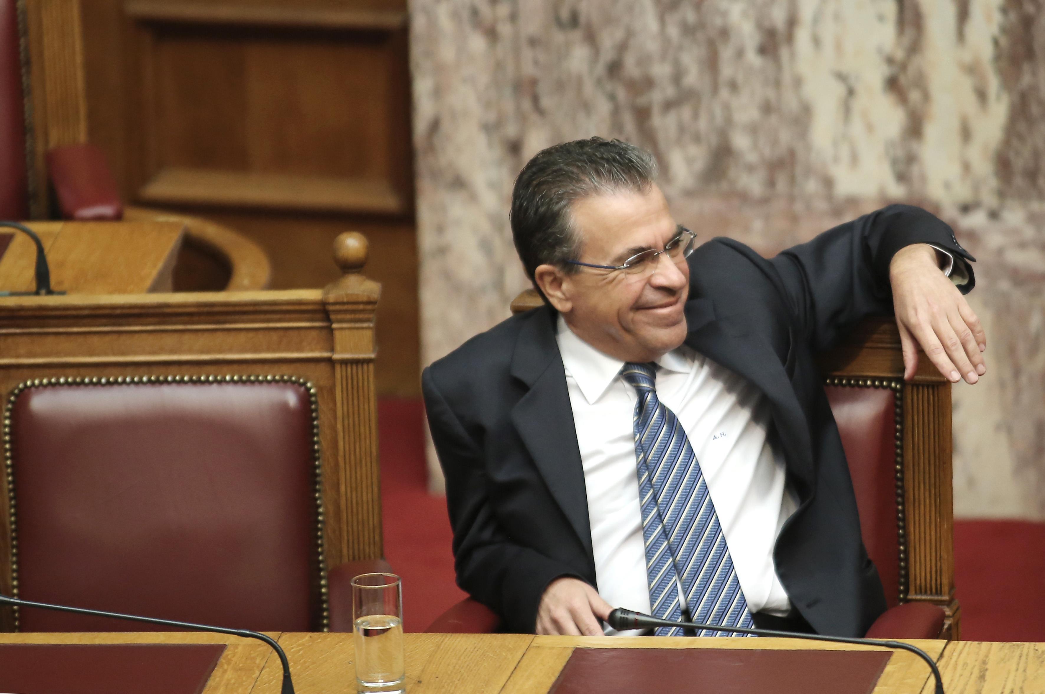 Πρώην υπουργός ψάχνει δουλειά