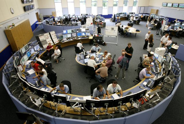 Ξεκίνησαν οι συγκρούσεις στον Μεγάλο Επιταχυντή Αδρονίων