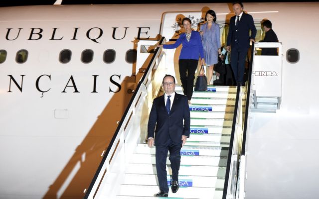 Επίσκεψη στην Αβάνα πραγματοποιεί ο Γάλλος πρόεδρος