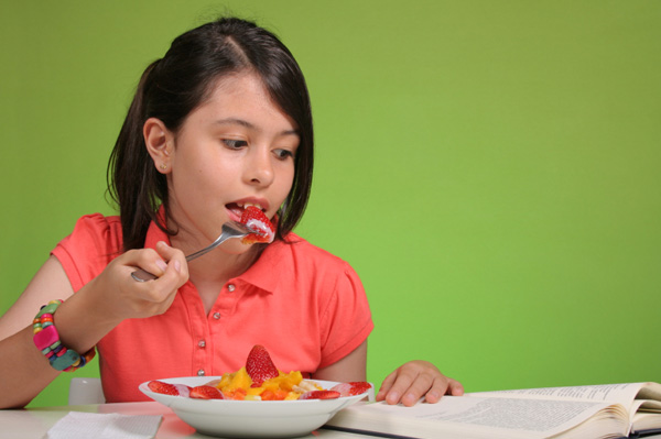 Σχολικές Εξετάσεις: Συμβουλές ισορροπημένης διατροφής για καλές επιδόσεις