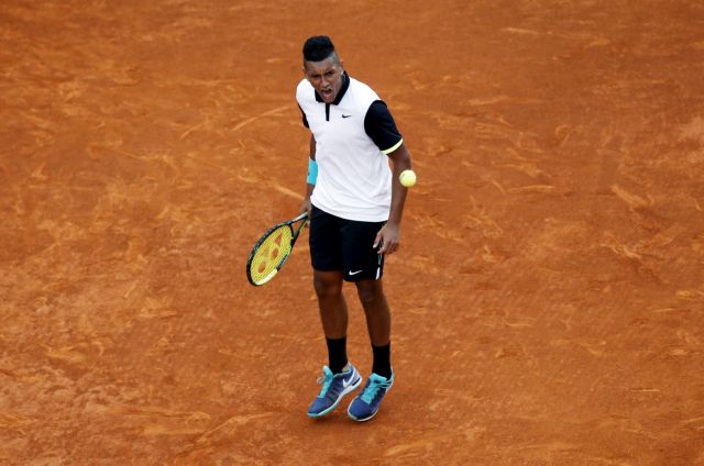 Αποκλεισμός στο μονό για τον Κύργιο, συνεχίζει στο διπλό