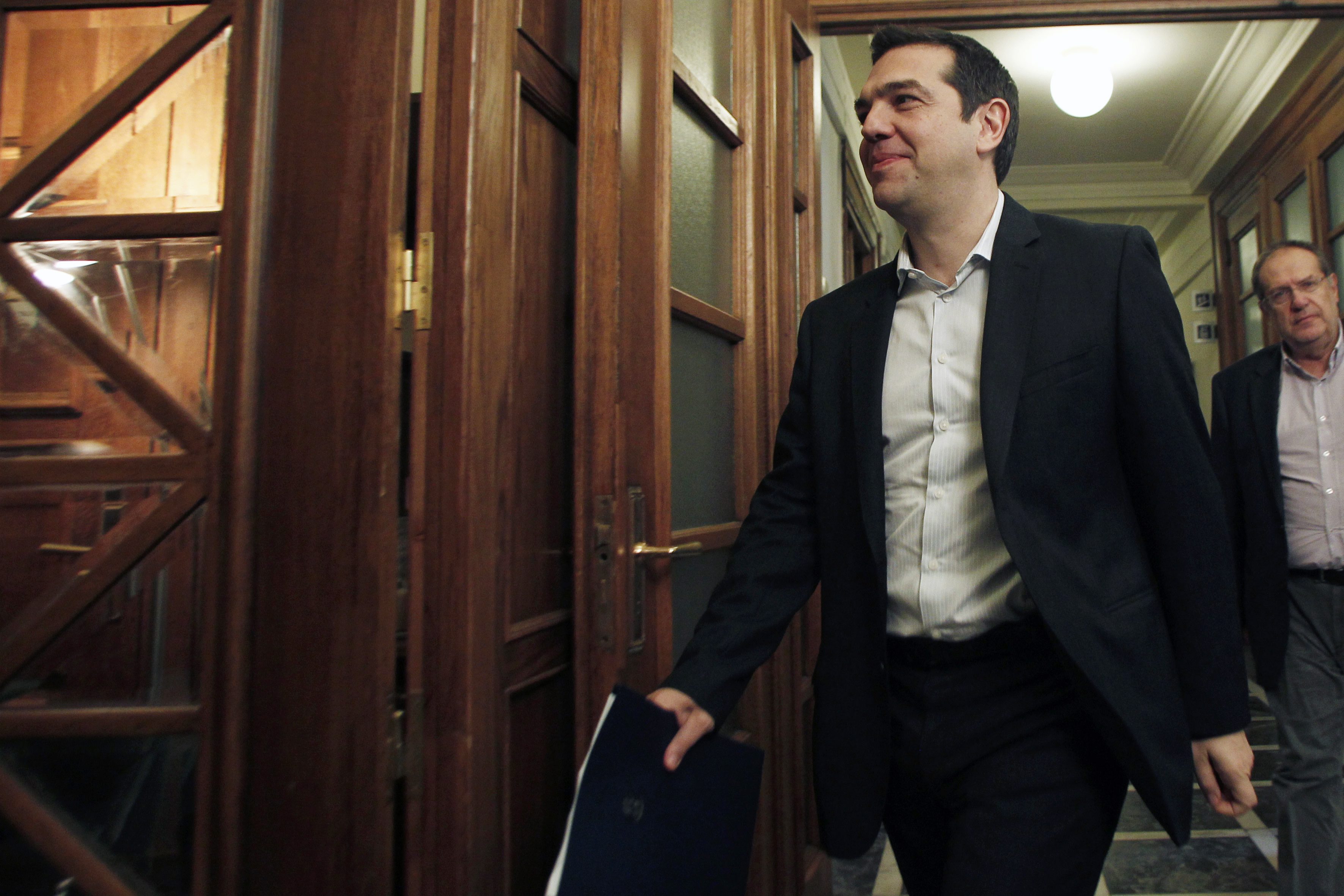 Συμφωνία εντός Μαΐου προσδοκούν στην κυβέρνηση