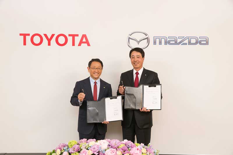 Toyota και Mazda επισφραγίζουν τη συνεργασία τους σε ένα ευρύ φάσμα τεχνολογιών