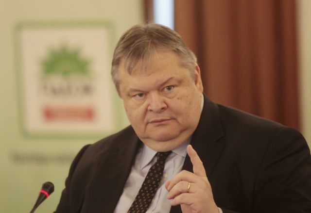 ΠΑΣΟΚ για ομιλία Λαφαζάνη: Υπερηφανεύονται για αυτά που αποκαλούσαν «μπανανία»;