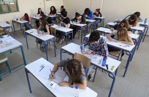 Πρεμιέρα των πανελλαδικών εξετάσεων