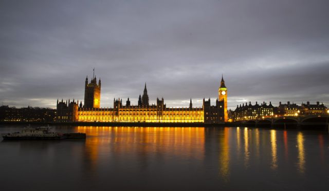 Το βρετανικό Κοινοβούλιο «αγκαλιάζει» τη διαφορετικότητα