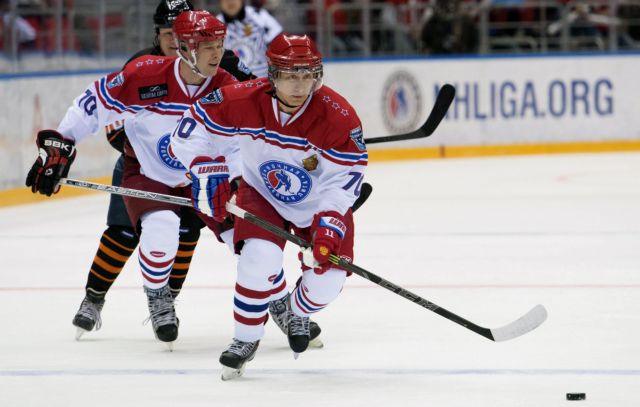 Καθόλου κουρασμένο παλικάρι ο Πούτιν στο χόκεϊ επί πάγου